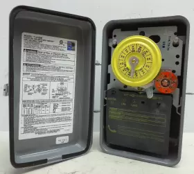 T1472br Intermatic 24 Hr 208-277v Time Switch With 3r Steel Case 4pst Gray Used