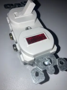 S03-05226-ois Leviton 105-5226-isp Lighted Pilot Switch White/15 Amp 120 V New #2