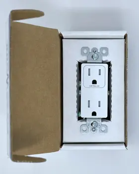 Rm1-15-w Powerline Control Systems Pcs Pulseworx Upb Split Duplex Wall Receptacle White