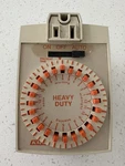 Vintage Timer Kmc Indoor 3 Wire Grounded Heavy Duty Plug-in Kmart Auto 7112-E. Fixed Price $9.00.